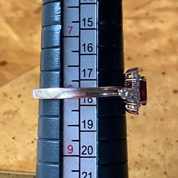 Anthill Garnet Sterling Silver Halo Ring Size 8 - Picture 7 of 8